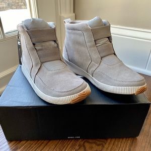 NWT Sorel Out N About Plus Mid Sneakers/Boots